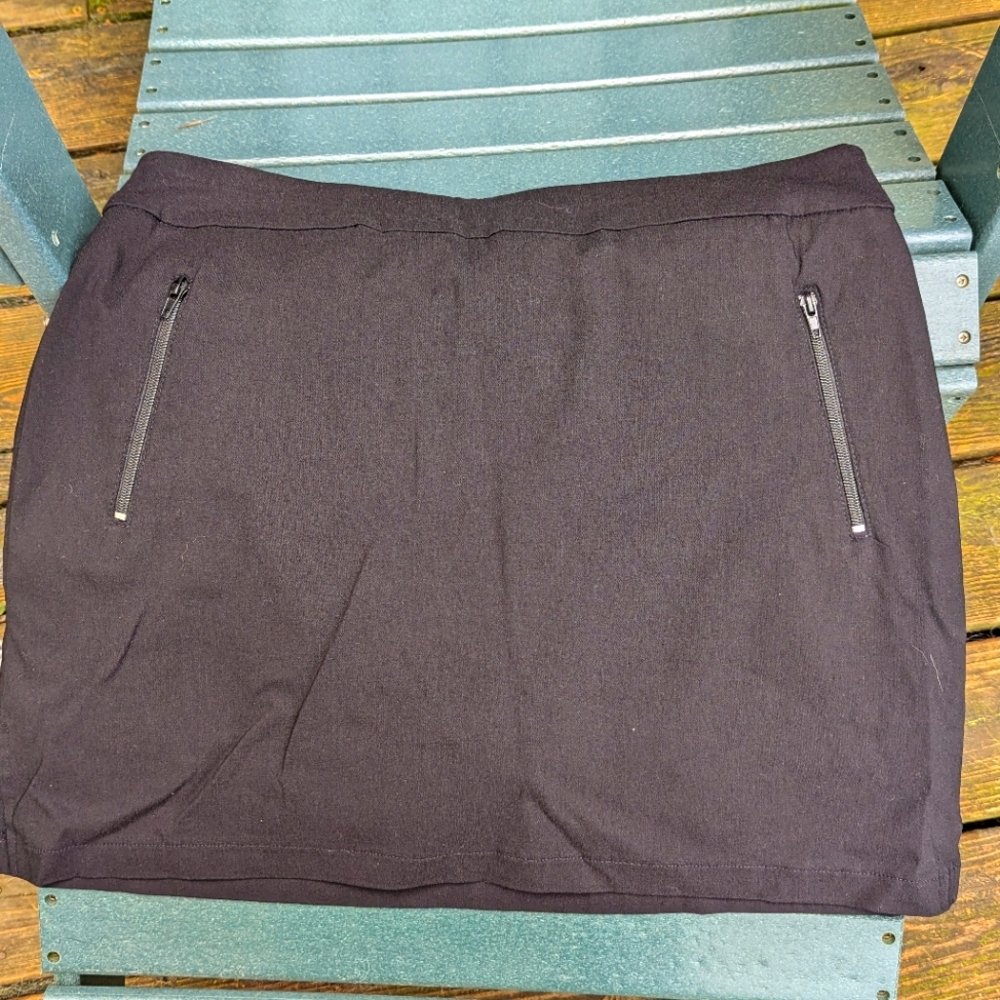 Women's Ruby Rd Black Pull on Rayon Spandex  Golf skort Sz  12